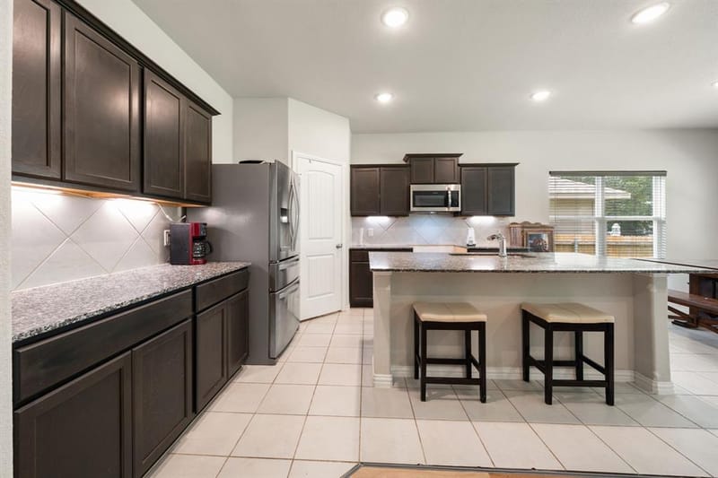 913 Sayle, Greenville TX 75401 - Photo 12