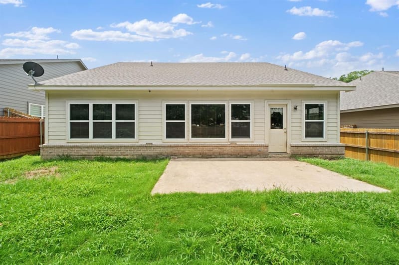 913 Sayle, Greenville TX 75401 - Photo 32