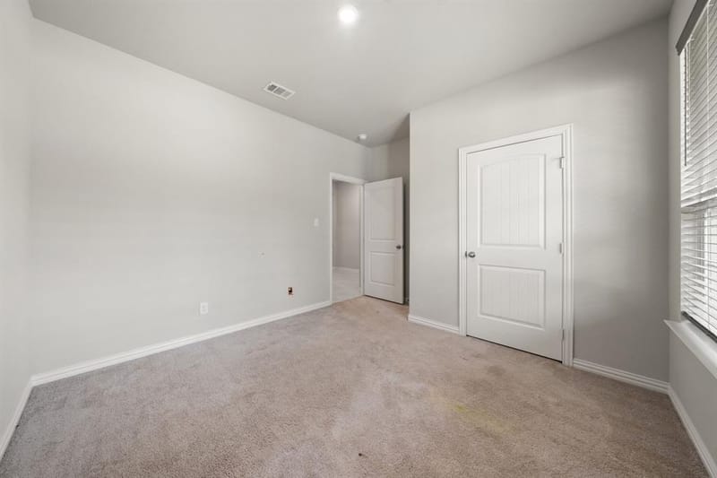 913 Sayle, Greenville TX 75401 - Photo 31