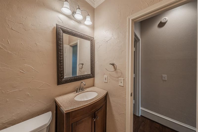 2002 Diamond Oaks Drive, Garland TX 75044 - Photo 25