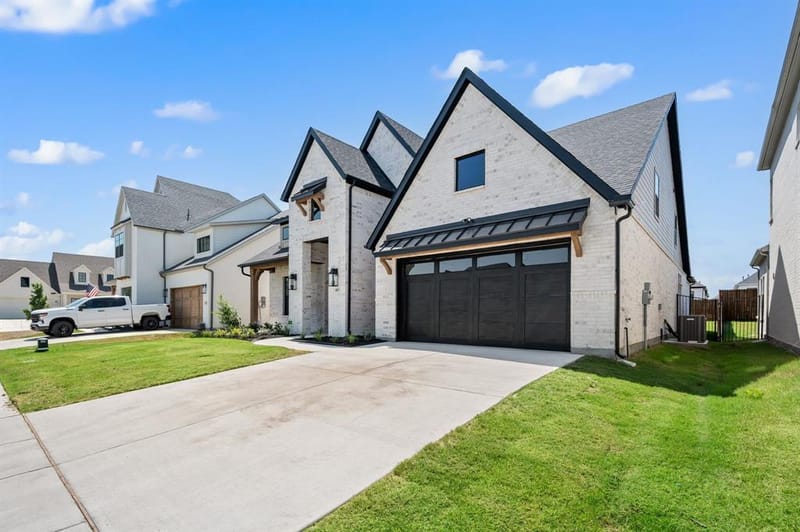 403 Kestrel Court, Aledo TX 76008 - Photo 2