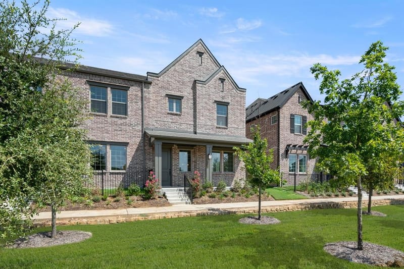 2408 Glacier Way, Mansfield TX 76063