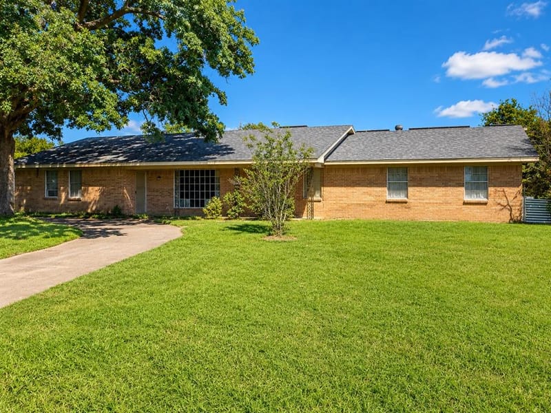 1081 Wright Street, Terrell TX 75160 - Photo 2