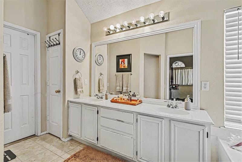 4654 Park Court, Fort Worth TX 76137 - Photo 10