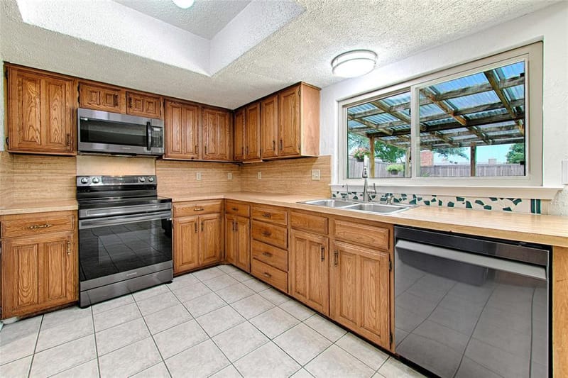 2511 Via Avenida, Carrollton TX 75006 - Photo 4