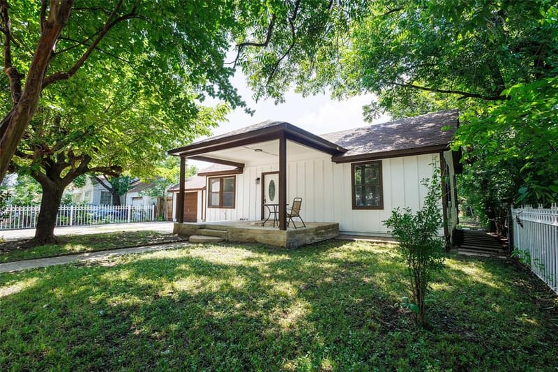 305 Hensley Drive, Grand Prairie TX 75050 - Photo 3