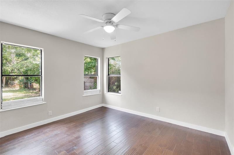 305 Hensley Drive, Grand Prairie TX 75050 - Photo 8
