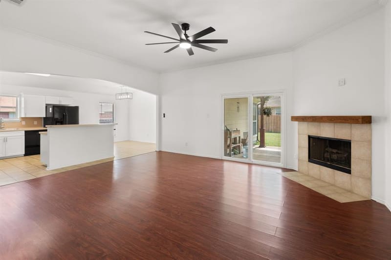 1306 Beacon Hill Drive, Midlothian TX 76065 - Photo 6