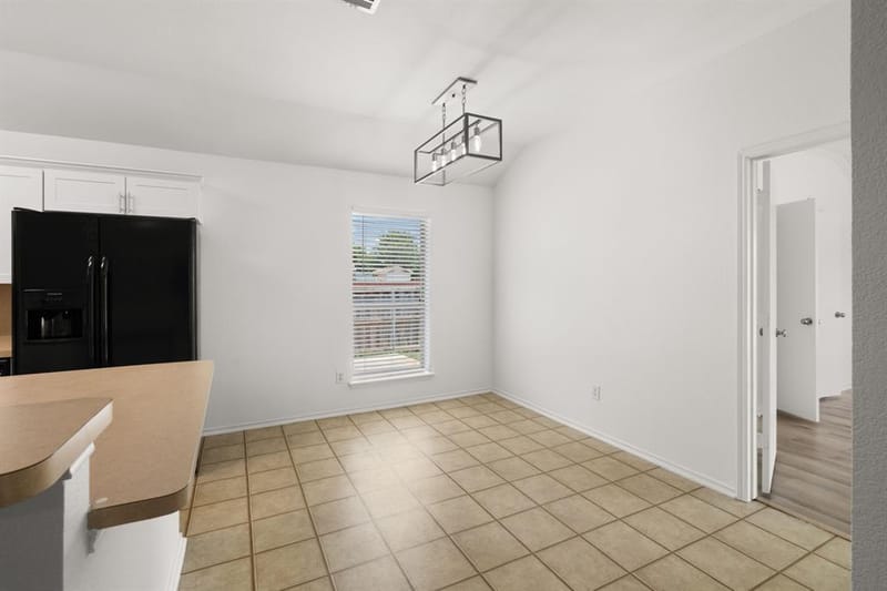 1306 Beacon Hill Drive, Midlothian TX 76065 - Photo 9