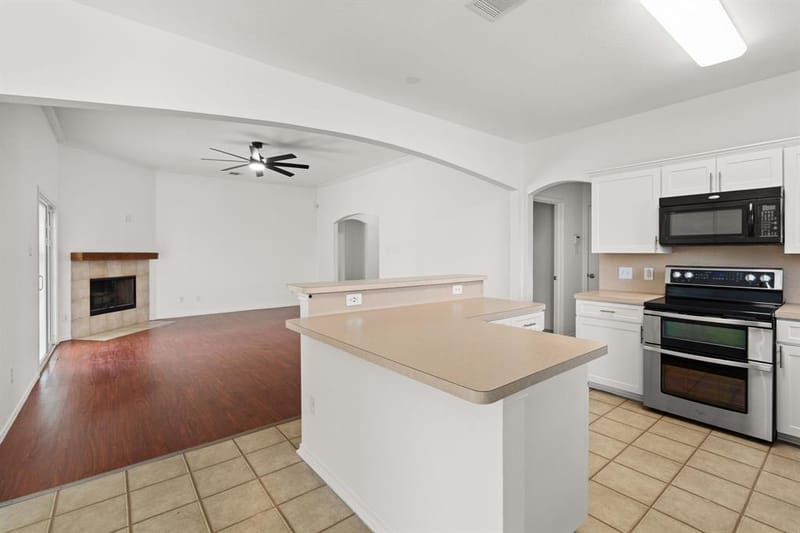 1306 Beacon Hill Drive, Midlothian TX 76065 - Photo 10