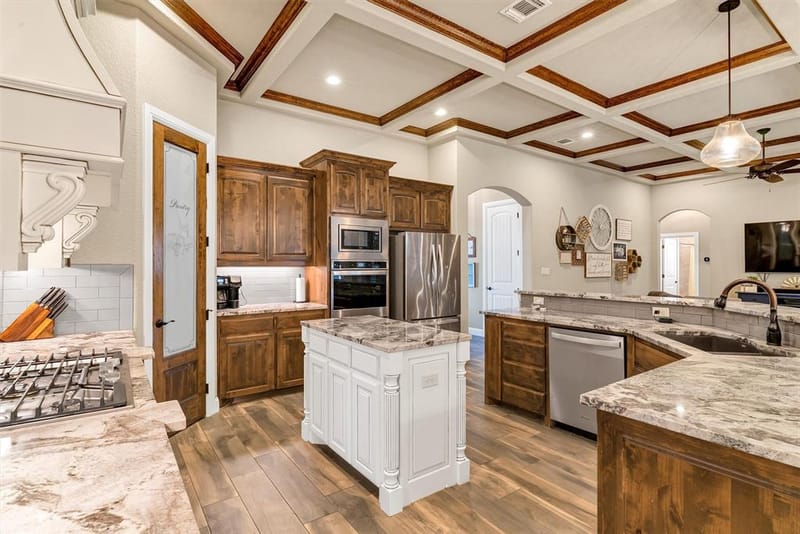 701 Milton Court, Granbury TX 76048 - Photo 12