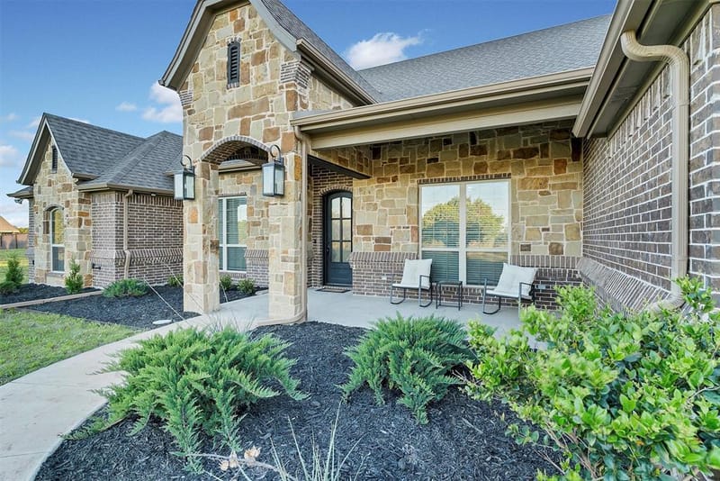 701 Milton Court, Granbury TX 76048 - Photo 5