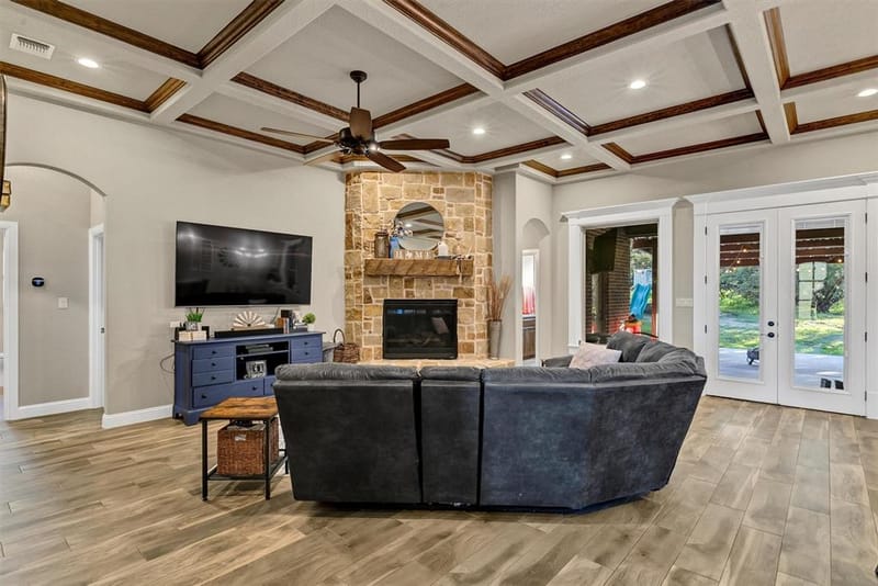 701 Milton Court, Granbury TX 76048 - Photo 10