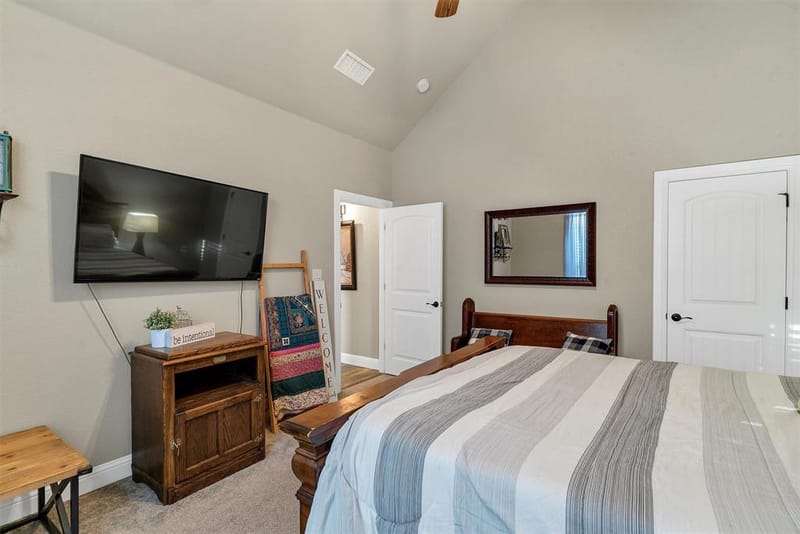 701 Milton Court, Granbury TX 76048 - Photo 21