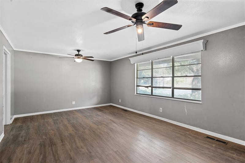 733 W 5th Street, McGregor TX 76657 - Photo 12
