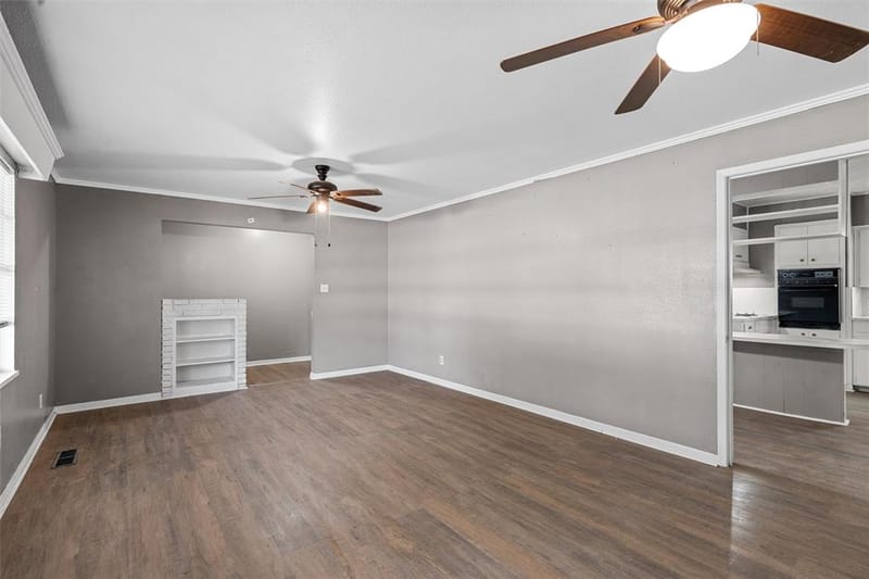 733 W 5th Street, McGregor TX 76657 - Photo 3