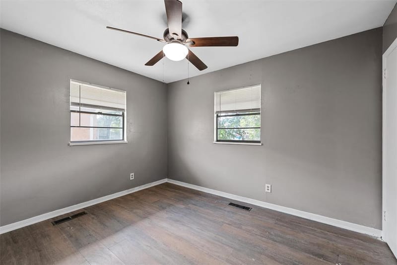733 W 5th Street, McGregor TX 76657 - Photo 14