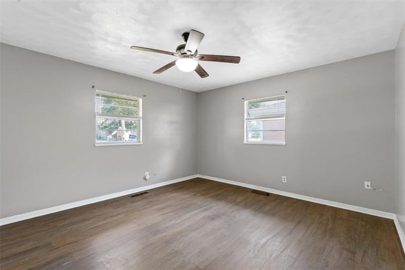733 W 5th Street, McGregor TX 76657 - Photo 15