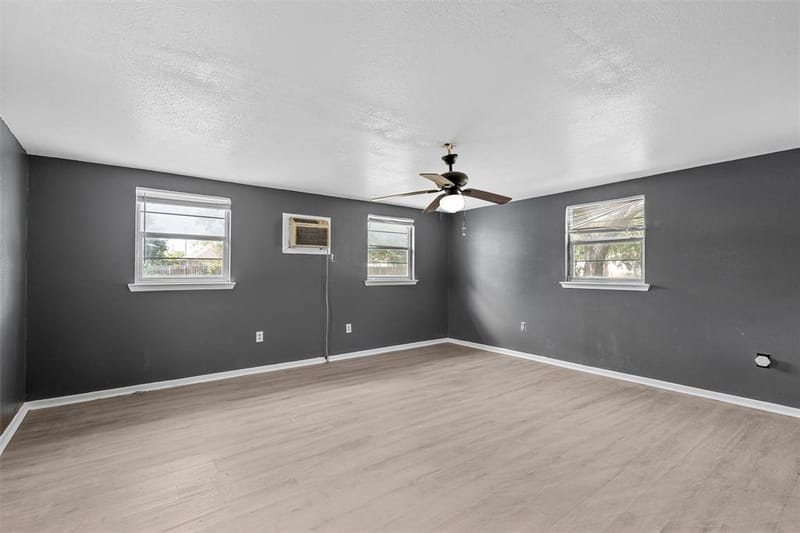 733 W 5th Street, McGregor TX 76657 - Photo 19