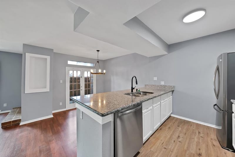 5750 Phoenix Drive # 33, Dallas TX 75231 - Photo 9