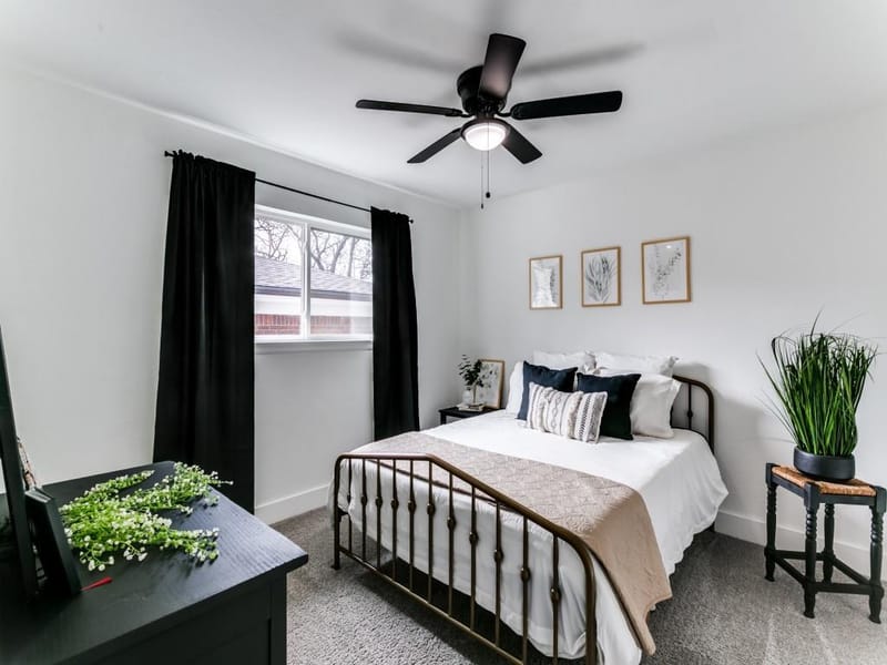 708 Oakwood Drive, Euless TX 76040 - Photo 18