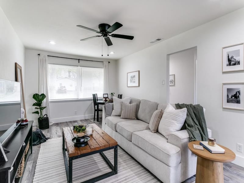 708 Oakwood Drive, Euless TX 76040 - Photo 8