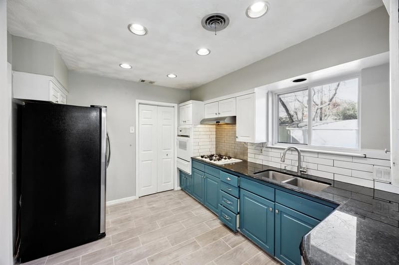 613 La Salle Drive, Richardson TX 75081 - Photo 9