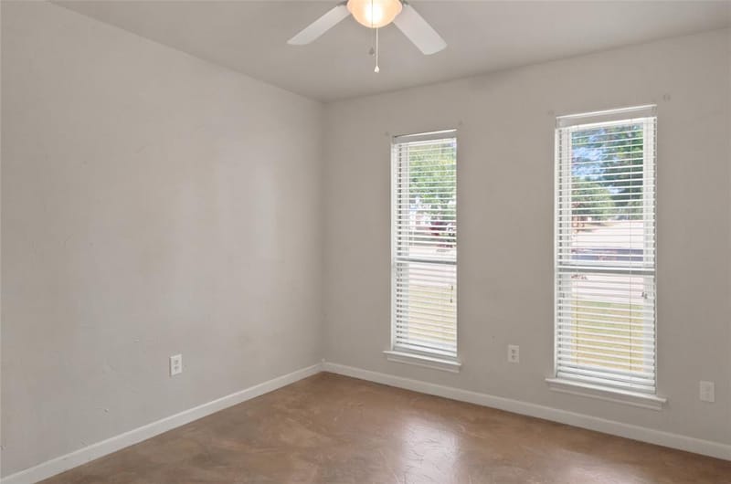 808 Hilltop Drive, Weatherford TX 76086 - Photo 9
