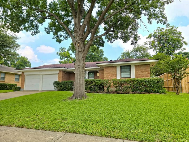 2522 Robin Lane, Garland TX 75041 - Photo 4