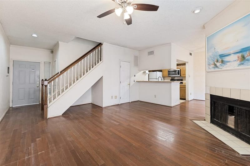 7151 Gaston Avenue # 802, Dallas TX 75214 - Photo 2