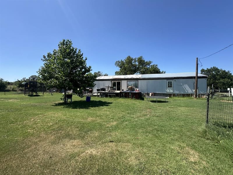 118 Rommel Court, Springtown TX 76082 - Photo 16