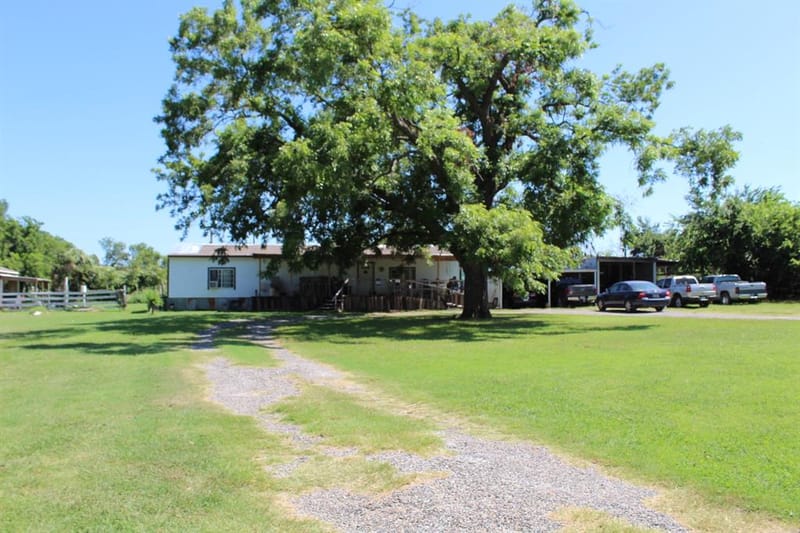 118 Rommel Court, Springtown TX 76082
