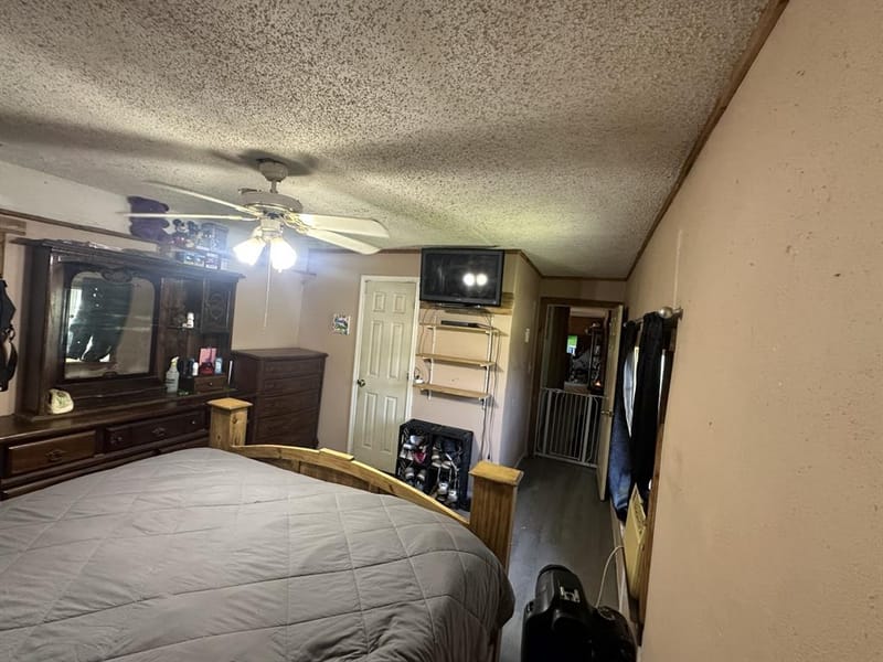 118 Rommel Court, Springtown TX 76082 - Photo 9