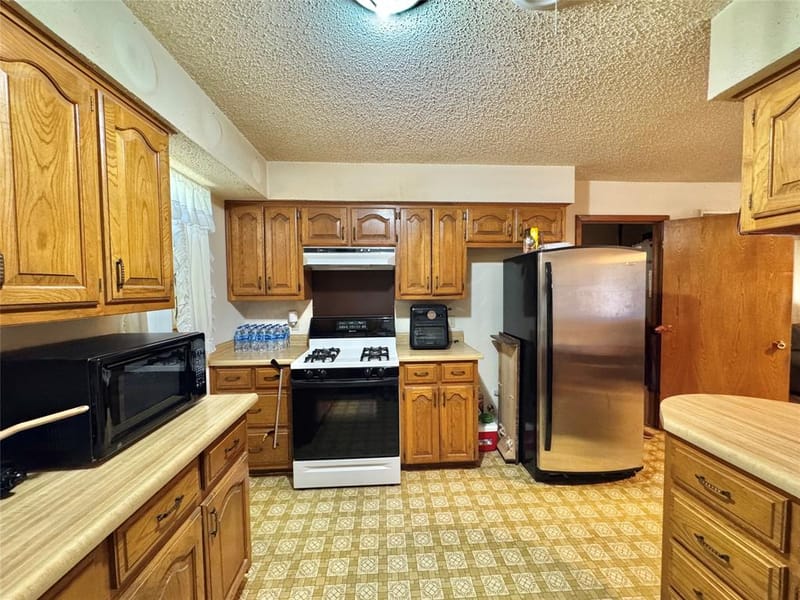 450 Woodbine Estates Road, Gainesville TX 76240 - Photo 5