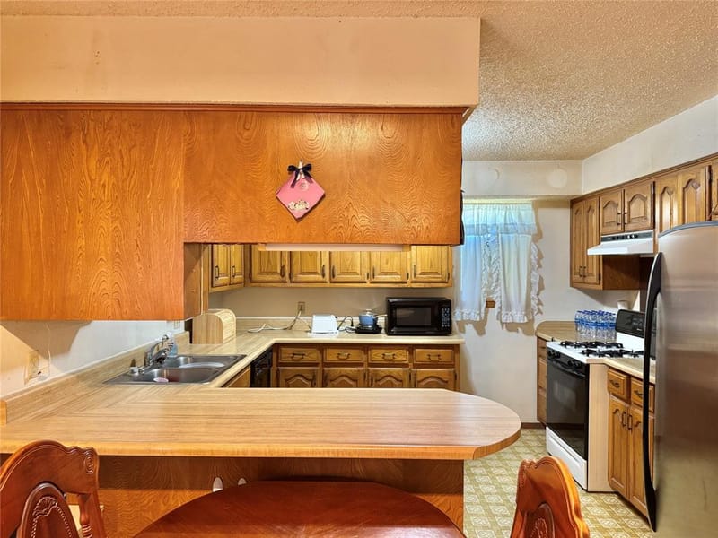 450 Woodbine Estates Road, Gainesville TX 76240 - Photo 4