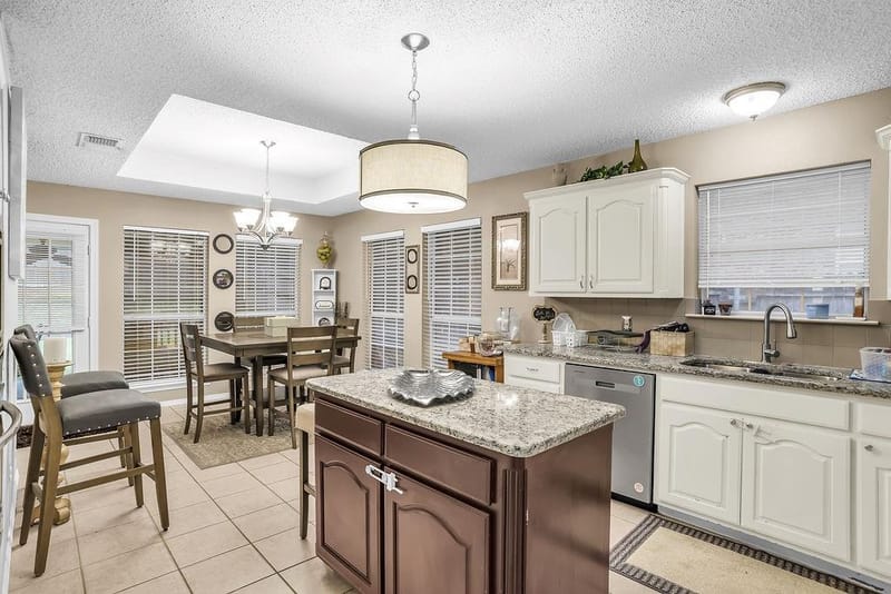412 Glenbrook Drive, Kennedale TX 76060 - Photo 8