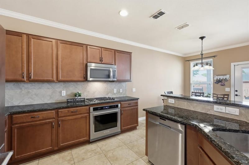 2948 Oyster Bay Drive, Frisco TX 75036 - Photo 5