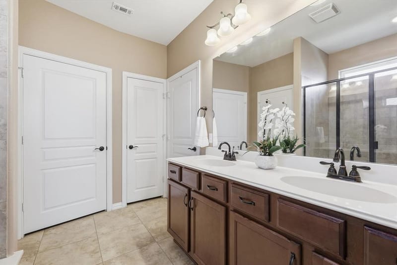 2948 Oyster Bay Drive, Frisco TX 75036 - Photo 9