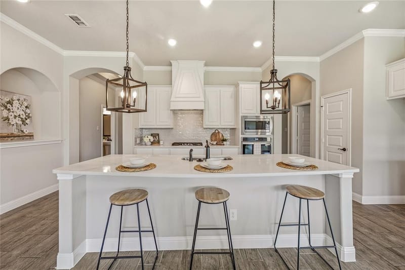 1086 Mickelson Drive, Granbury TX 76048 - Photo 9