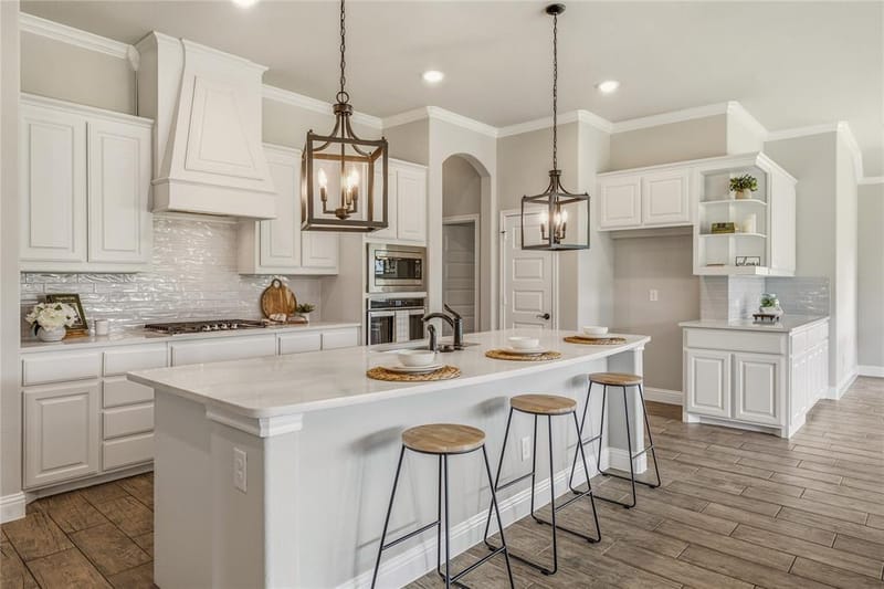 1086 Mickelson Drive, Granbury TX 76048 - Photo 8