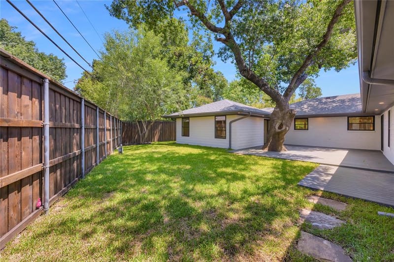 7103 Westbrook Lane, Dallas TX 75214 - Photo 32