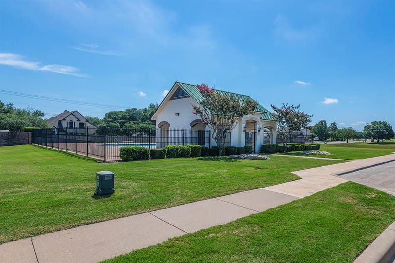 815 Chestnut Grove Drive, Cleburne TX 76033 - Photo 23