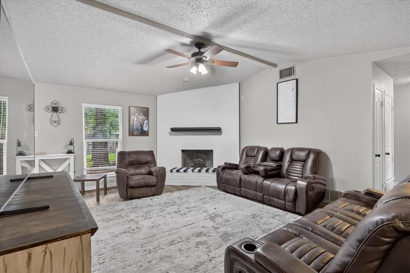 728 Lake Crest Parkway, Azle TX 76020 - Photo 7