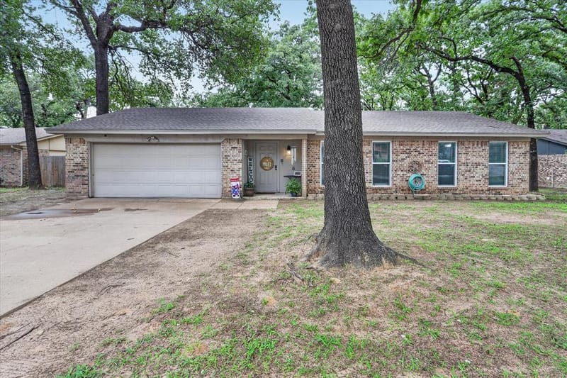 728 Lake Crest Parkway, Azle TX 76020 - Photo 3