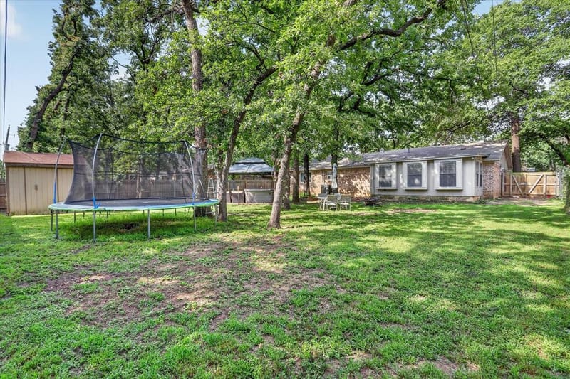 728 Lake Crest Parkway, Azle TX 76020 - Photo 28