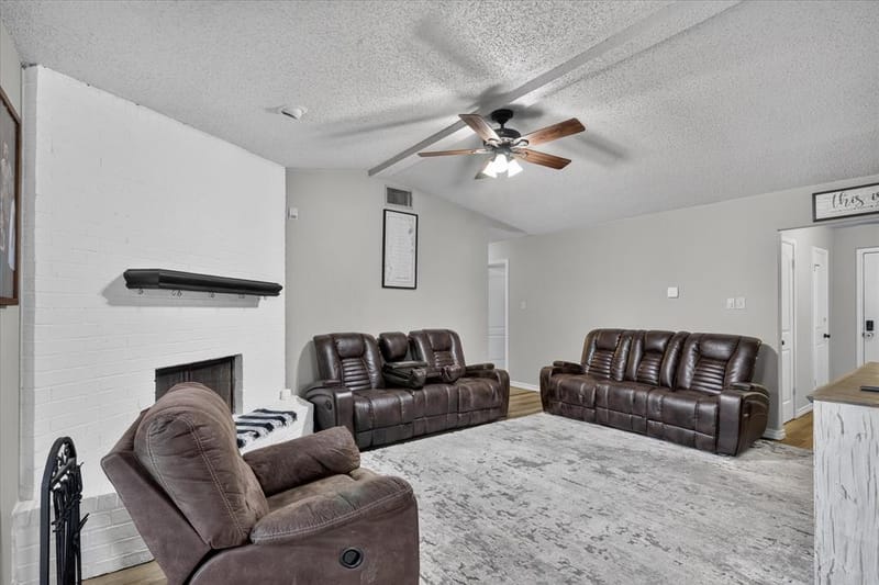 728 Lake Crest Parkway, Azle TX 76020 - Photo 9