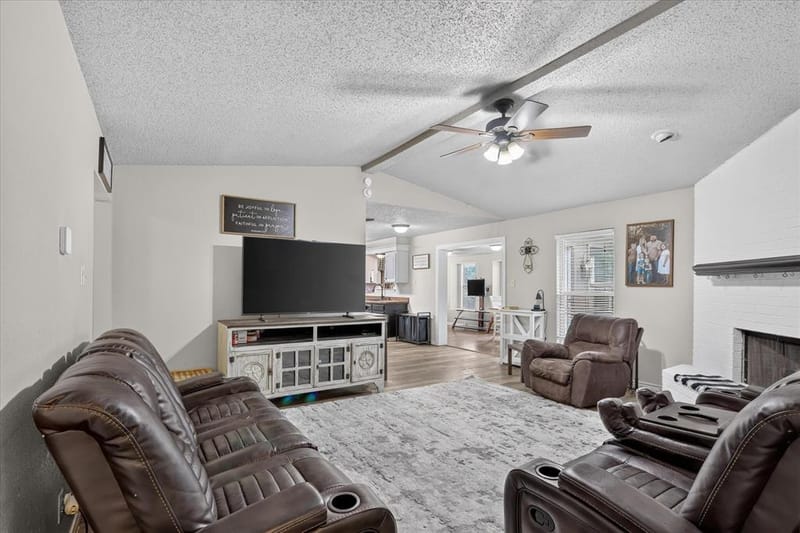728 Lake Crest Parkway, Azle TX 76020 - Photo 8