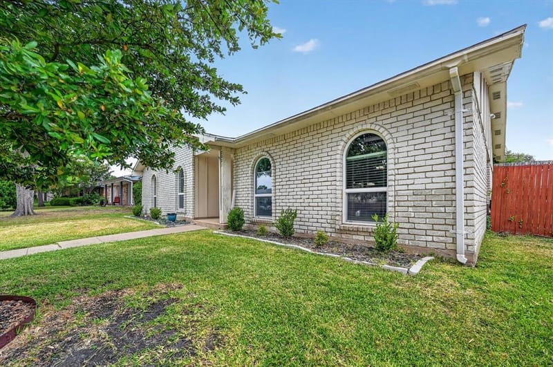 2021 Emory Oak Drive, Carrollton TX 75007 - Photo 28