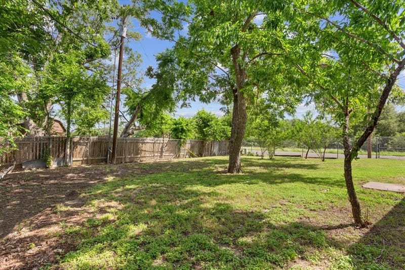 901 Church Avenue, Waco TX 76706 - Photo 29