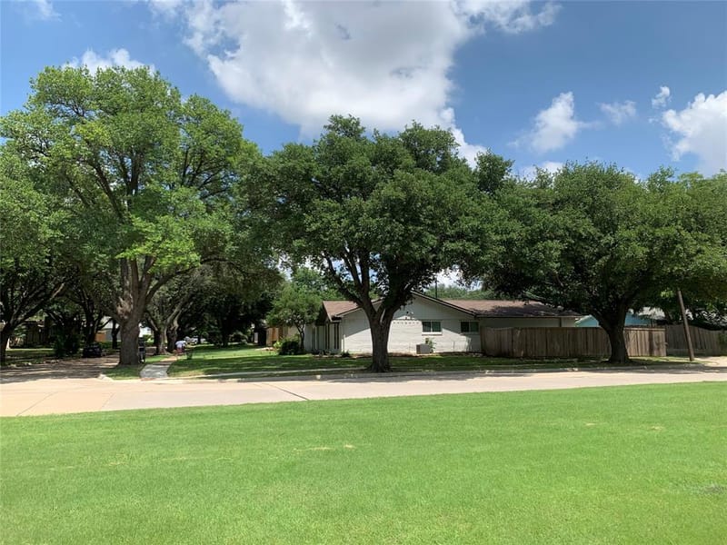 1456 Wind Cave Circle, Plano TX 75023 - Photo 5